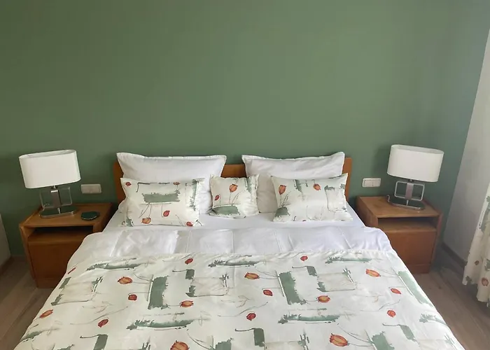 Neue Mit Terrasse شقة *